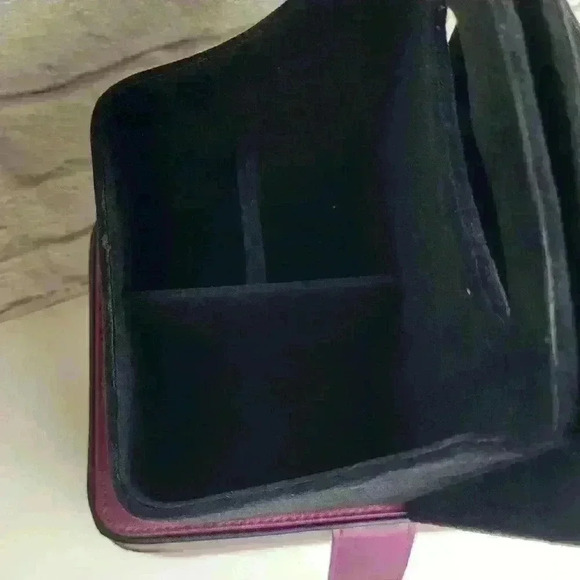 burgundy/ purple makeup storage box with a mirror - Picture 12 of 16